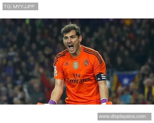 银色头发的足球明星是谁他在绿茵场上的传奇故事揭秘